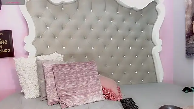 Snapshot of Diva_Smith02 chatting on 01.26.25 Diva Smith02 online show from 01.26.25