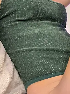 Snapshot of Maddy_Jones chatting on 11.04.25 Maddy Jones online show from 11.04.25