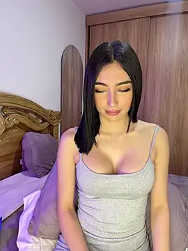 Snapshot of Maddy_Jones chatting on 06.19.26 Maddy Jones online show from 06.19.26