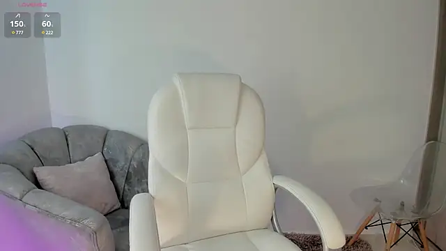 NiiaEvanss online show from 01.18.25