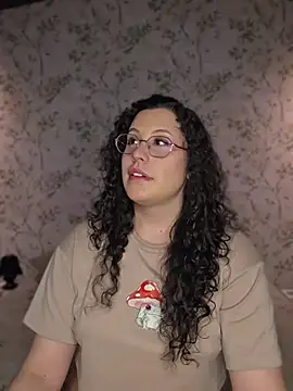 Snapshot of Charlotte__Miller chatting on 06.19.26 Charlotte Miller online show from 06.19.26