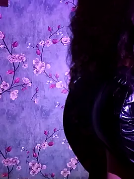 Snapshot of Angelnirvanaa chatting on 10.18.25 Angelnirvanaa online show from 10.18.25