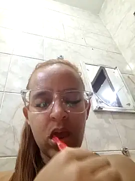 AliceRuivinha2 online show from 09.29.25