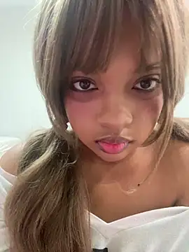 AwkwardJasminee online show from 11.03.25