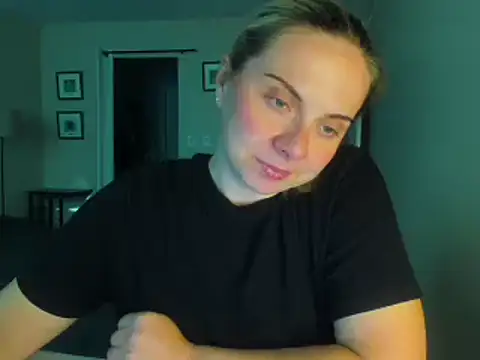 HappyIva online show from 09.24.25