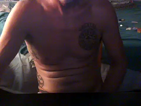 Snapshot of GoloZeusMax chatting on 01.16.25 GoloZeusMax online show from 01.16.25