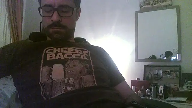 Snapshot of Patrickhound chatting on 02.01.25 Patrickhound online show from 02.01.25