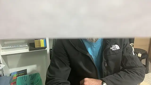 Snapshot of stefanosk chatting on 01.03.25 stefanosk online show from 01.03.25