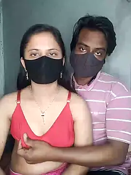 Snapshot of Hot_Nila chatting on 02.10.25 Hot Nila online show from 02.10.25