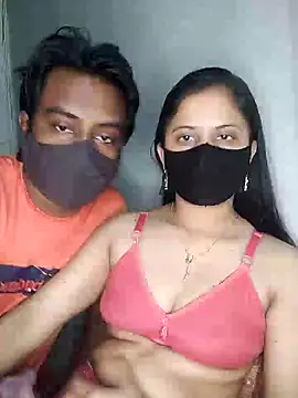 Snapshot of Hot_Nila chatting on 02.12.25 Hot Nila online show from 02.12.25