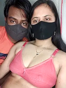 Snapshot of Hot_Nila chatting on 02.14.25 Hot Nila online show from 02.14.25