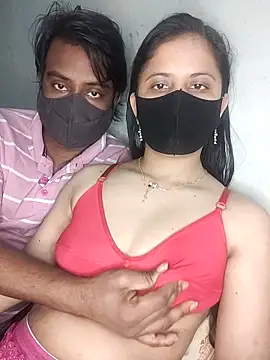 Snapshot of Hot_Nila chatting on 02.20.25 Hot Nila online show from 02.20.25