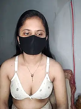 Snapshot of Hot_Nila chatting on 03.06.25 Hot Nila online show from 03.06.25