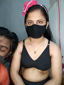 Snapshot of Hot_Nila chatting on 03.16.25 Hot Nila online show from 03.16.25