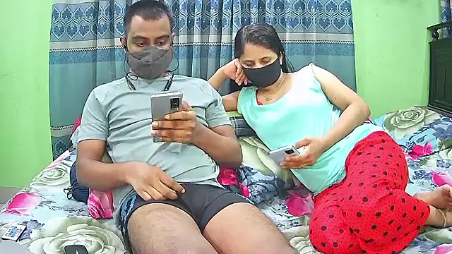 Snapshot of Hot_Nila chatting on 09.22.25 Hot Nila online show from 09.22.25