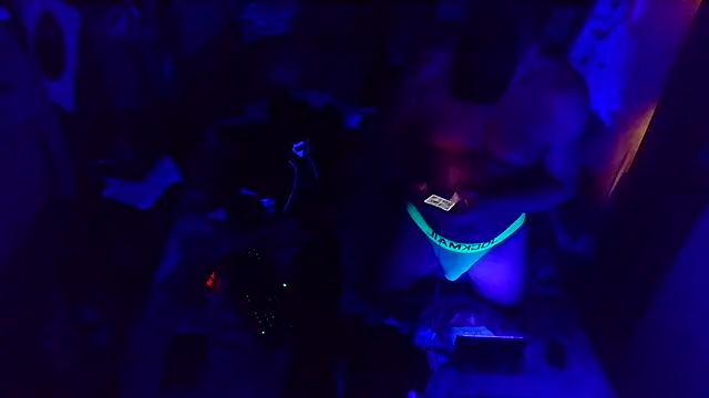 bluedragon0525 online show from 10.15.25