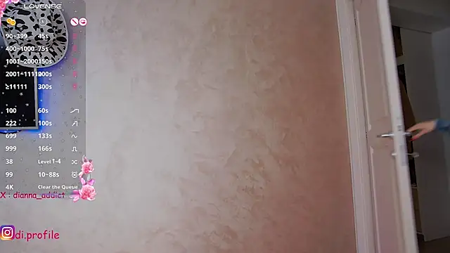 uhlala   online show from 01.07.25