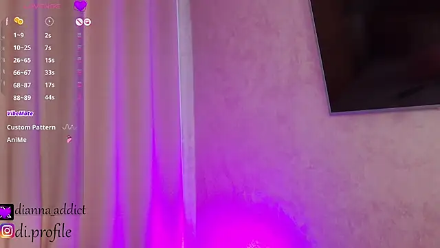 uhlala   online show from 03.04.25