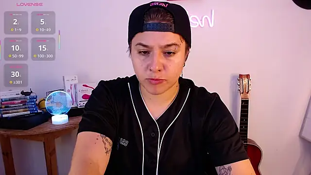 Snapshot of Noah_Blue7 chatting on 01.28.25 Noah Blue7 online show from 01.28.25