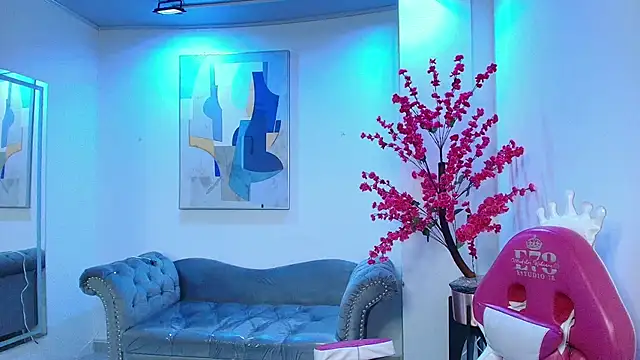 Snapshot of Arianna_sweeet chatting on 09.12.25 Arianna sweeet online show from 09.12.25