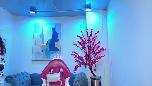 Snapshot of Arianna_sweeet chatting on 09.23.25 Arianna sweeet online show from 09.23.25