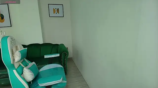 Snapshot of Arianna_sweeet chatting on 10.07.25 Arianna sweeet online show from 10.07.25