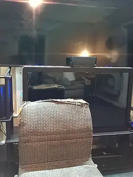 Rebeckalove online show from 10.18.25