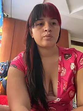 Snapshot of Jowi___ chatting on 03.18.25 Jowi online show from 03.18.25