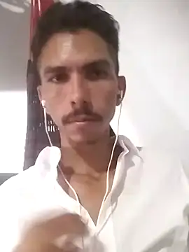 MagrinhoSaradoo online show from 02.23.25