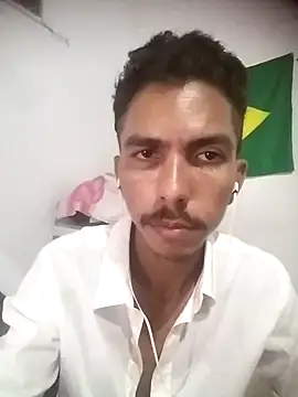 MagrinhoSaradoo online show from 02.24.25