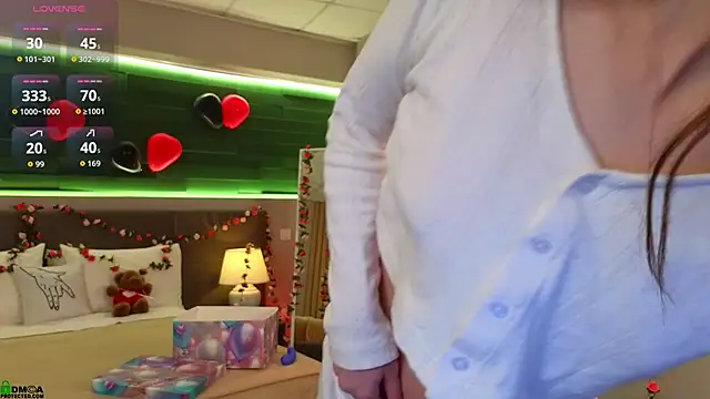 Rina Red online show from 02.15.26