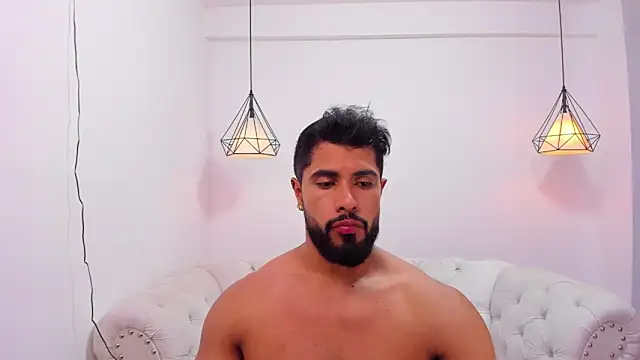 Santiago huntt online show from 12.03.24