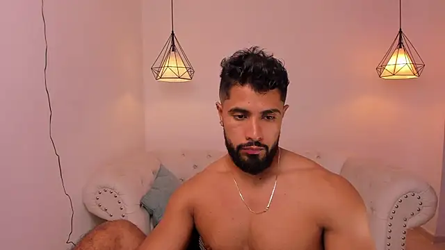 Santiago huntt online show from 12.06.24