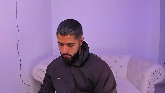 Santiago huntt online show from 12.27.24