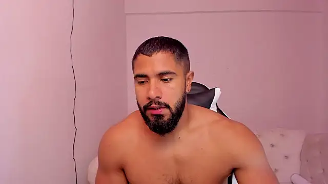 Santiago huntt online show from 02.19.25