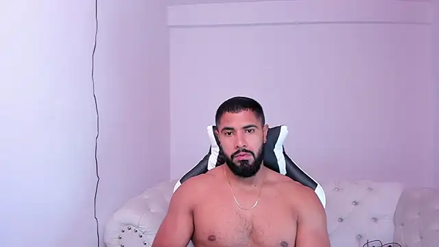 Santiago huntt online show from 02.21.25