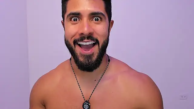 Santiago huntt online show from 04.23.26