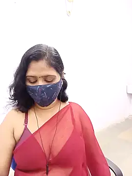 Snapshot of Lucky-Deepthi chatting on 03.05.25 Lucky-Deepthi online show from 03.05.25