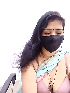 Snapshot of Lucky-Deepthi chatting on 05.04.26 Lucky-Deepthi online show from 05.04.26