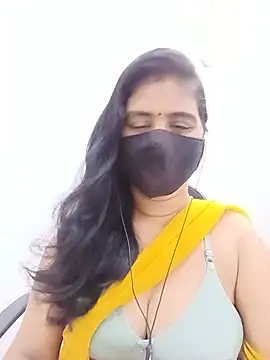 Snapshot of Lucky-Deepthi chatting on 06.21.26 Lucky-Deepthi online show from 06.21.26