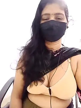 Snapshot of Lucky-Deepthi chatting on 07.28.26 Lucky-Deepthi online show from 07.28.26
