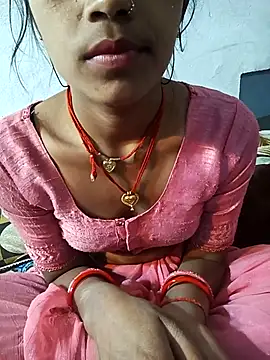 Snapshot of Amaya_Bajwa chatting on 02.13.25 Amaya Bajwa online show from 02.13.25