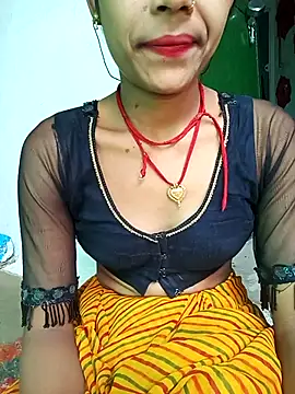 Snapshot of Amaya_Bajwa chatting on 02.28.25 Amaya Bajwa online show from 02.28.25