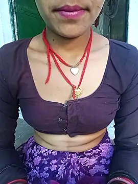 Snapshot of Amaya_Bajwa chatting on 03.05.25 Amaya Bajwa online show from 03.05.25