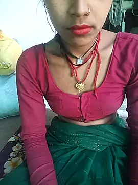 Snapshot of Amaya_Bajwa chatting on 03.21.25 Amaya Bajwa online show from 03.21.25