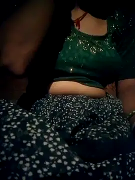 Snapshot of Amaya_Bajwa chatting on 10.11.25 Amaya Bajwa online show from 10.11.25