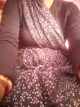 Snapshot of Amaya_Bajwa chatting on 12.23.25 Amaya Bajwa online show from 12.23.25