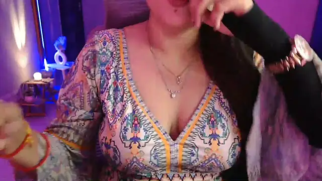 Mitikaa online show from 11.21.25