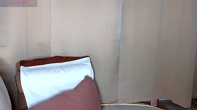 emilytrays online show from 04.16.26