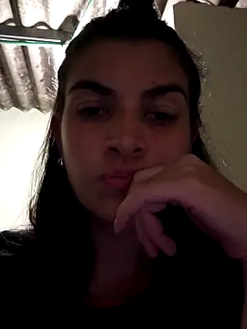 blue and whithe online show from 04.03.26